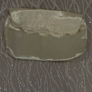 Vintage Elegant Cream Satin Clutch